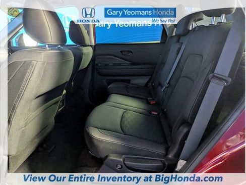 Used 2024 Nissan Pathfinder SV AWD/4WD image 15