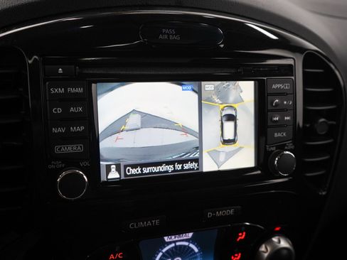 Used 2015 Nissan Juke SL FWD image 21