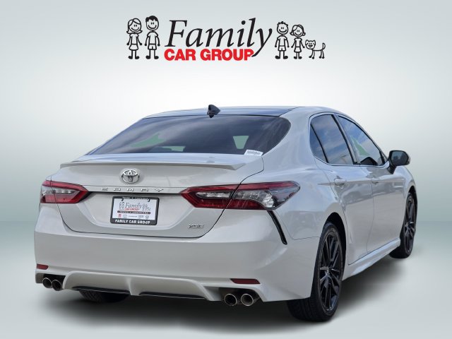 Used 2022 Toyota Camry XSE FWD image 4