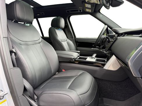New 2025 Land Rover Range Rover SE AWD/4WD image 22