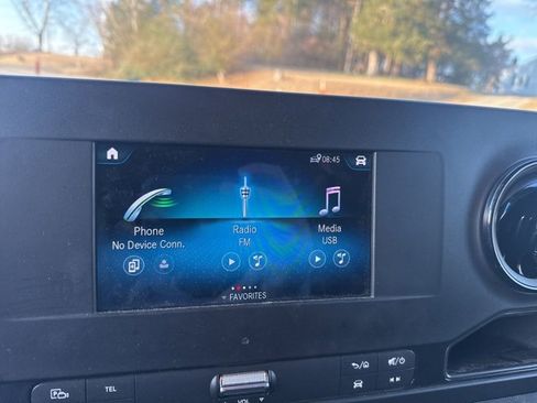 Used 2023 Mercedes-Benz Sprinter 2500 image 9