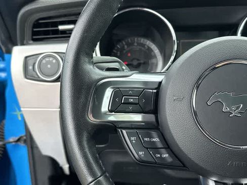 Used 2017 Ford Mustang Premium RWD image 8