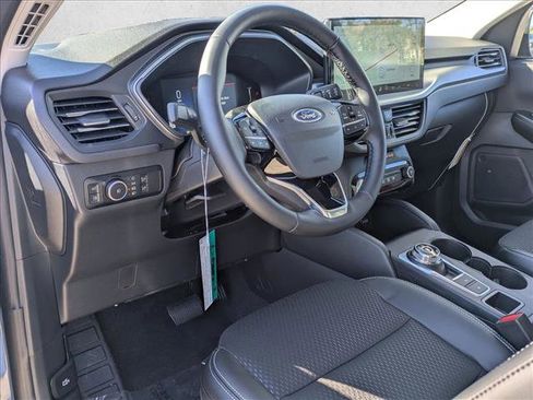 New 2026 Ford Escape SE image 3