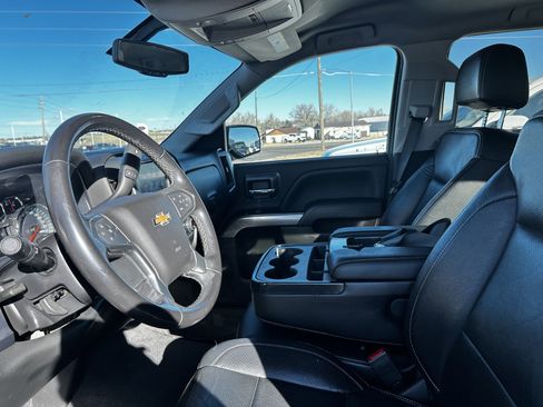 Used 2018 Chevrolet Silverado 1500 LT w/ All Star Edition image 9