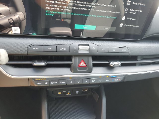 New 2026 Kia K4 FWD image 32