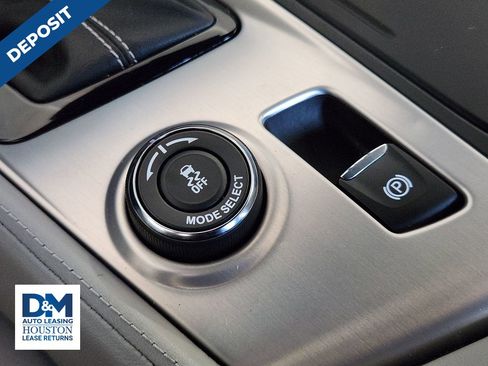 Used 2019 Chevrolet Corvette Stingray Coupe w/ 2LT Preferred Equipment Group image 27