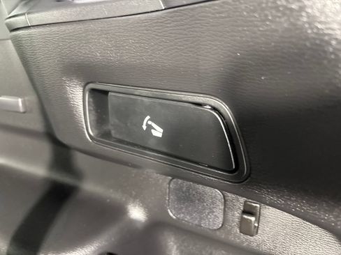 Used 2024 Mitsubishi Outlander SE FWD image 10
