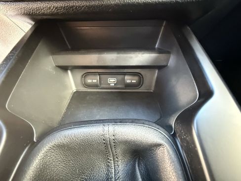 Used 2021 Kia Soul LX image 24