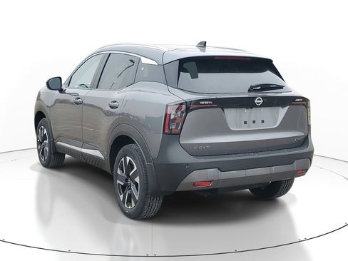 New 2026 Nissan Kicks SV image 3