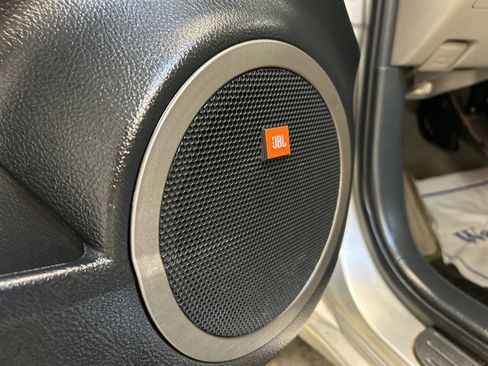 Used 2007 Toyota RAV4 Limited image 17