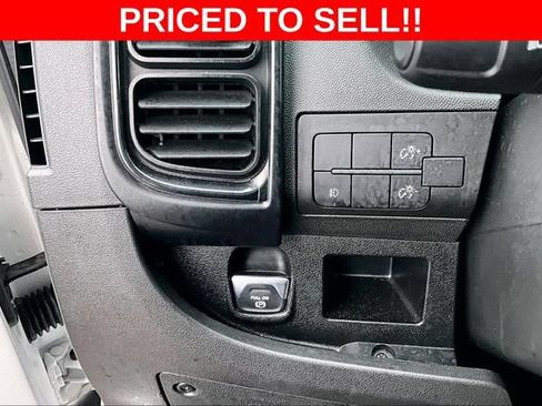 Used 2025 RAM ProMaster 2500 w/ U-Haul Equipment Group FWD image 14