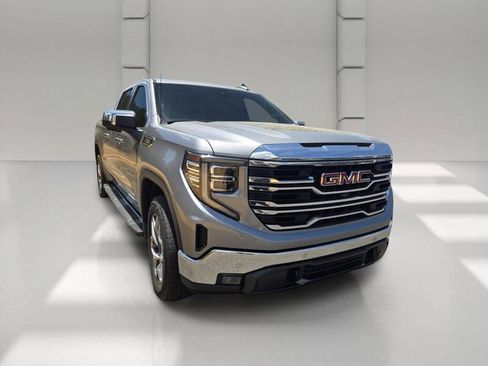 Used 2023 GMC Sierra 1500 SLT w/ SLT Premium Plus Package AWD/4WD image 3