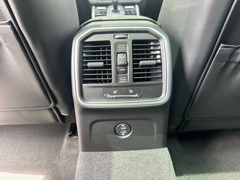 Certified 2026 Porsche Macan Turbo AWD/4WD image 39