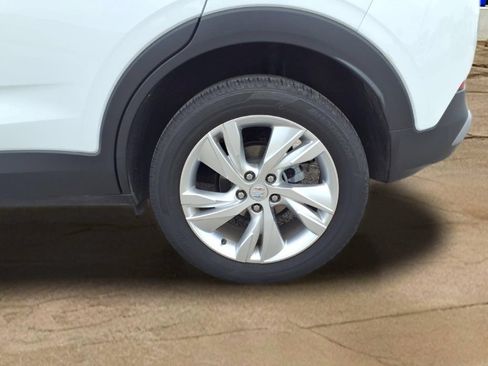 Used 2025 Buick Encore GX Preferred AWD/4WD image 24