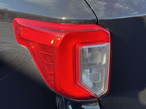 Used 2022 Ford Explorer XLT w/ Class IV Trailer Tow Package image 28