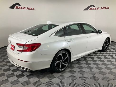 Used 2019 Honda Accord Sport image 6