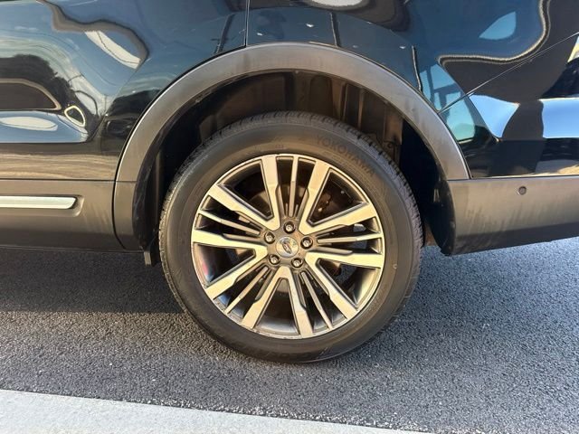 Used 2016 Ford Explorer Platinum AWD/4WD image 10