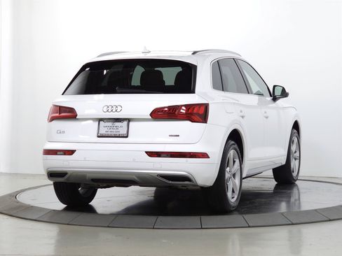 Used 2020 Audi Q5 2.0T Premium w/ Convenience Package AWD/4WD image 9