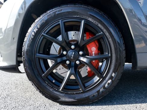 Used 2020 Jeep Grand Cherokee SRT image 33