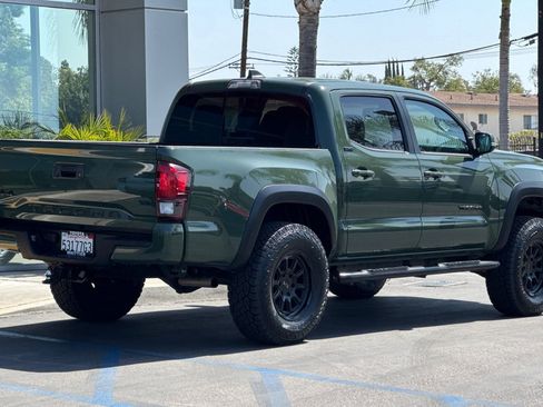 Used 2021 Toyota Tacoma SR5 w/ Trail Edition image 5
