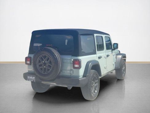 Used 2024 Jeep Wrangler Unlimited Sport AWD/4WD image 8