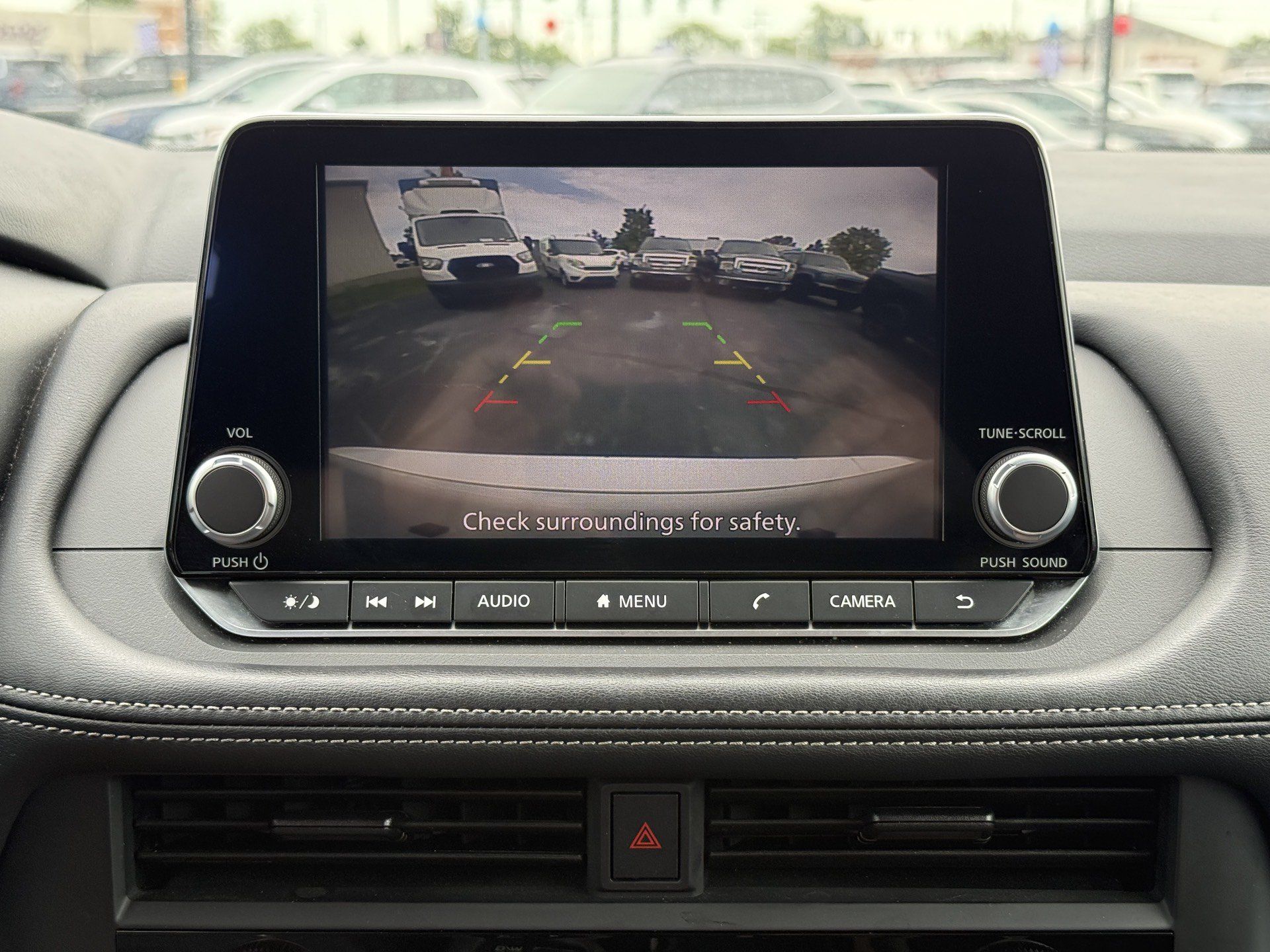 Used 2024 Nissan Rogue S AWD/4WD image 13