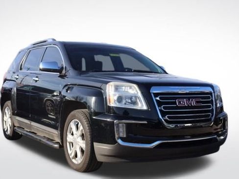 Used 2017 GMC Terrain SLT image 1