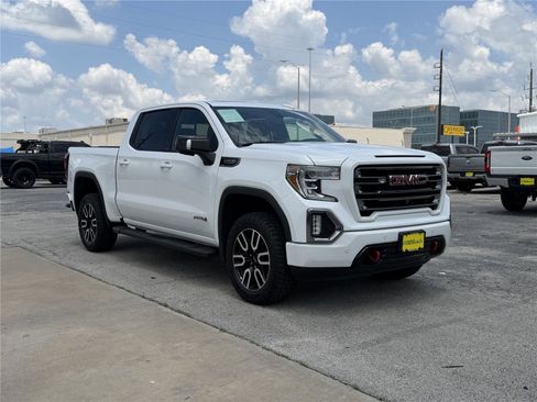 Used 2020 GMC Sierra 1500 AT4 w/ AT4 Premium Package AWD/4WD image 2
