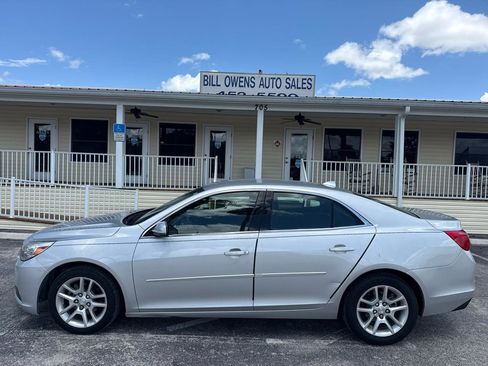 Used 2014 Chevrolet Malibu LT w/ Power Convenience Package FWD image 2