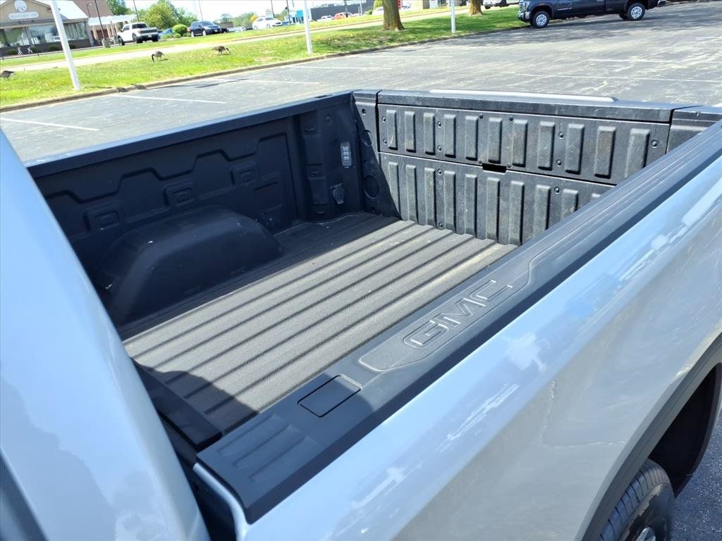 Used 2022 GMC Sierra 1500 SLT w/ SLT Convenience Package AWD/4WD image 30