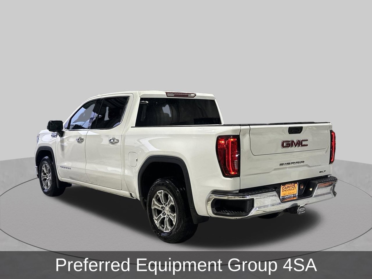 Used 2025 GMC Sierra 1500 SLT RWD image 3