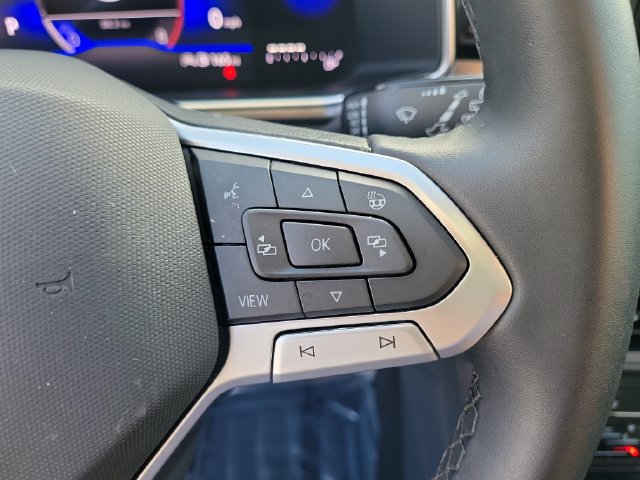 Certified 2026 Volkswagen Taos SE FWD image 20