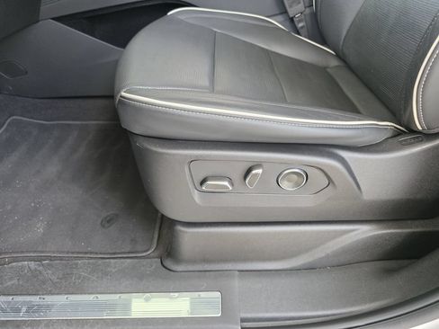 Used 2023 Cadillac Escalade Premium Luxury w/ LPO, Floor Liner Package AWD/4WD image 23