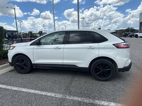 Used 2020 Ford Edge SE AWD/4WD image 2
