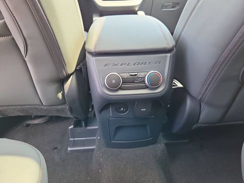 New 2027 Ford Explorer Active w/ Active Comfort Package AWD/4WD image 33