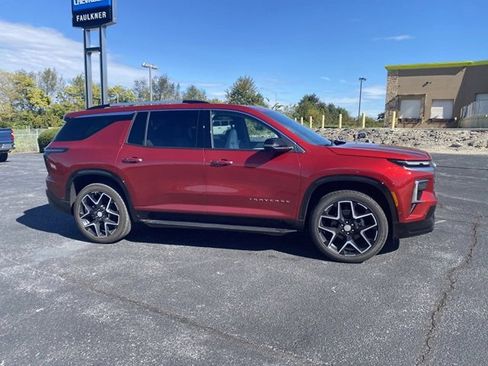 Certified 2025 Chevrolet Traverse High Country w/ LPO, Floor Liner Package image 3