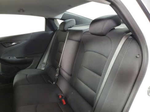 Used 2025 Chevrolet Malibu LT FWD image 13