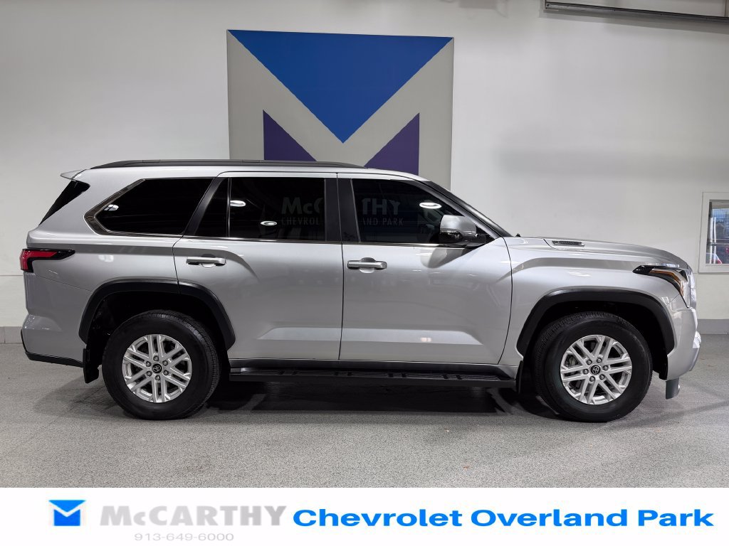 Used 2024 Toyota Sequoia SR5 w/ SR5 Premium Package AWD/4WD image 4