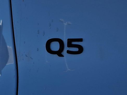 Used 2025 Audi Q5 Premium Plus w/ Premium Plus image 32