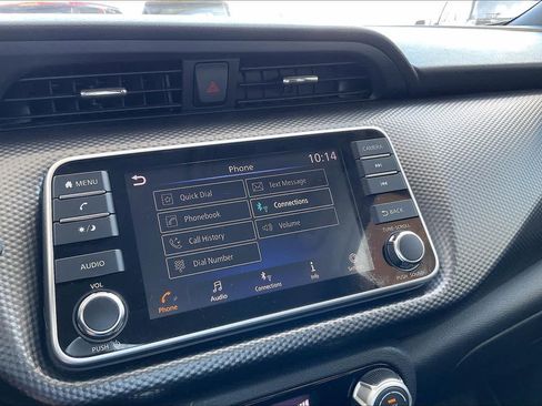 Used 2019 Nissan Kicks SV FWD image 31