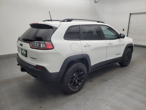 Used 2022 Jeep Cherokee Trailhawk w/ Comfort/Convenience Group AWD/4WD image 9