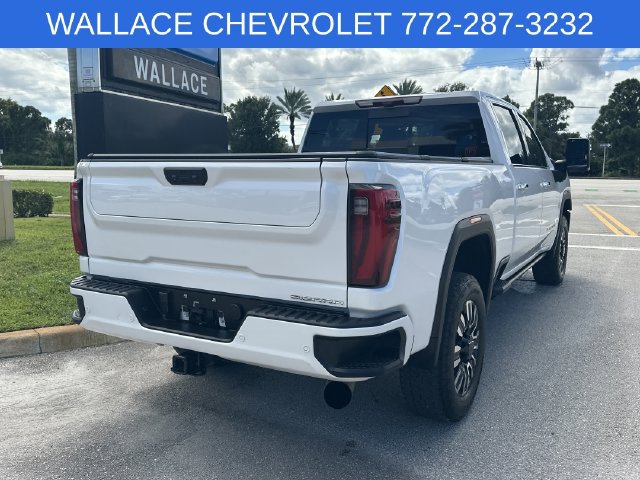 Used 2025 GMC Sierra 3500 Denali Ultimate AWD/4WD image 7