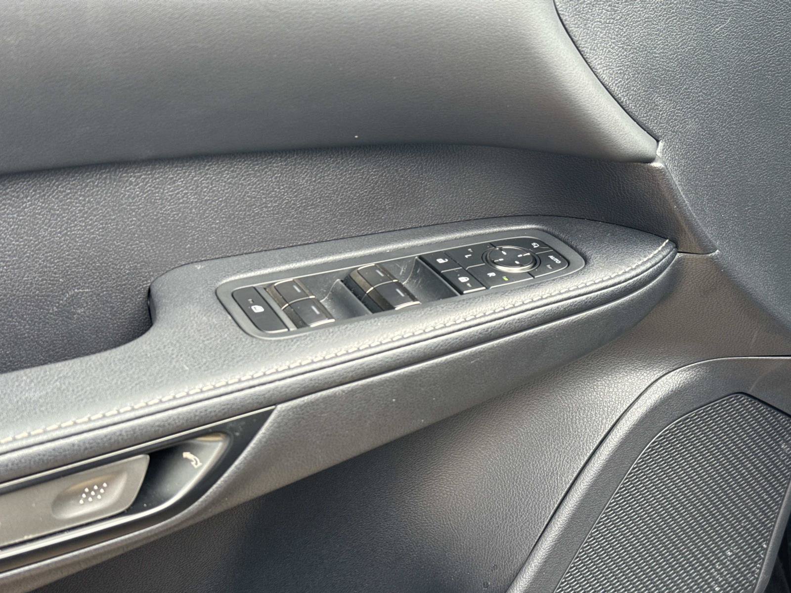 Used 2025 Lexus RX 350 Premium w/ Accessory Package (Z1) FWD image 12