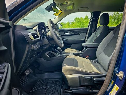 Used 2021 Chevrolet TrailBlazer LS AWD/4WD image 11