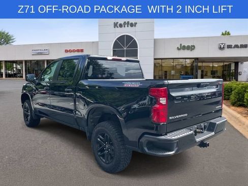 Used 2025 Chevrolet Silverado 1500 Custom Trail Boss AWD/4WD image 4