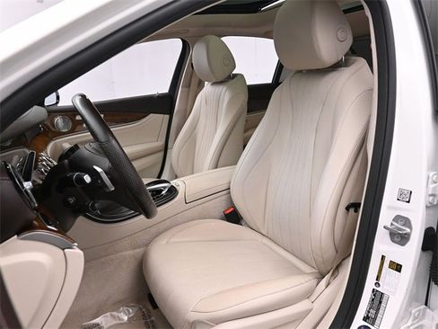 Used 2018 Mercedes-Benz E 300 4MATIC image 12