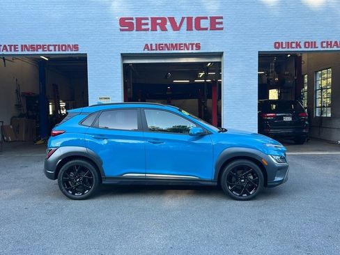 Used 2022 Hyundai Kona Limited image 1