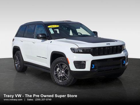 Used 2023 Jeep Grand Cherokee Trailhawk w/ Advanced Protech Group II image 1
