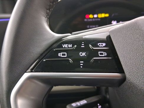 Used 2025 Audi Q6 e-tron Premium Plus image 15