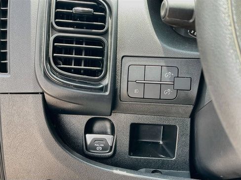 Used 2024 RAM ProMaster 1500 w/ Safety Group FWD image 10